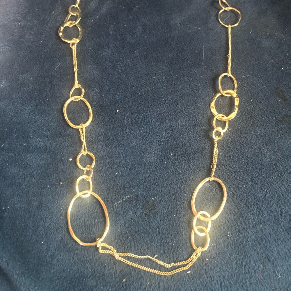 Gold chain necklace